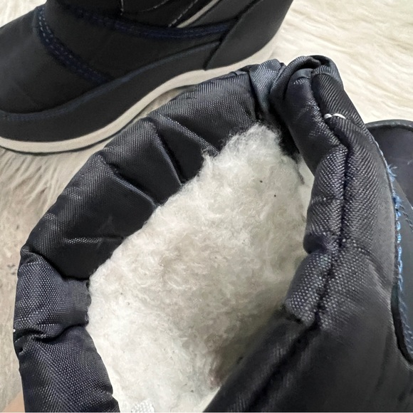 Apakowa Kids Boys Cold Weather Water Resistant Winter Snow Boots - Picture 7 of 7